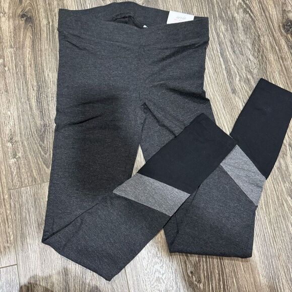 New Aerie XS Grey leggings - Picture 1 of 4